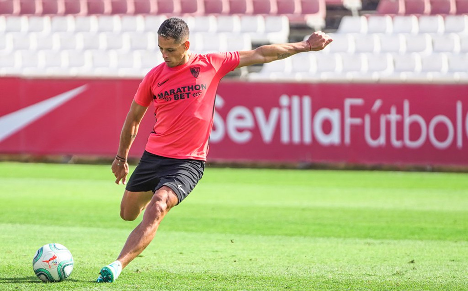 Julen Lopetegui pide a Chicharito Hernández anotar más goles (Twitter @CH14_)