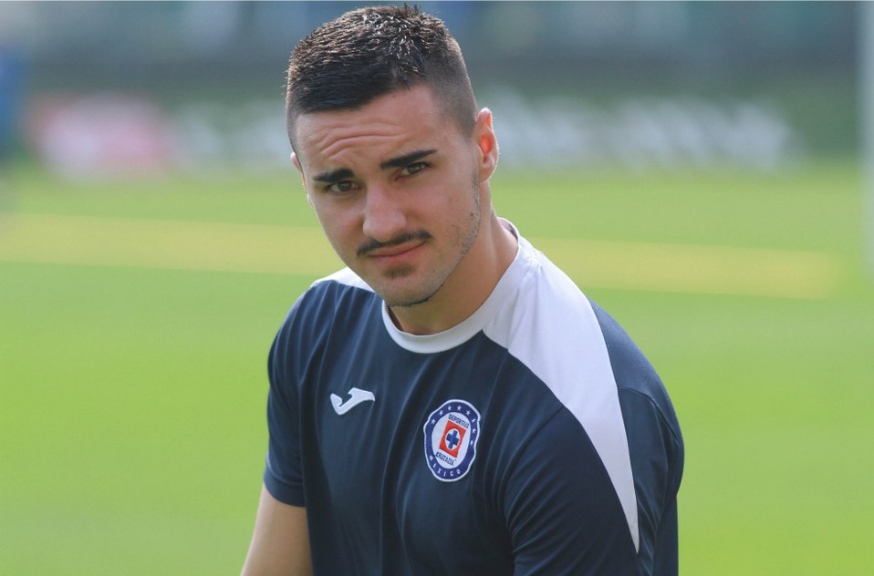 Stephen Eustáquio, del Cruz Azul al Ferreira de Portugal