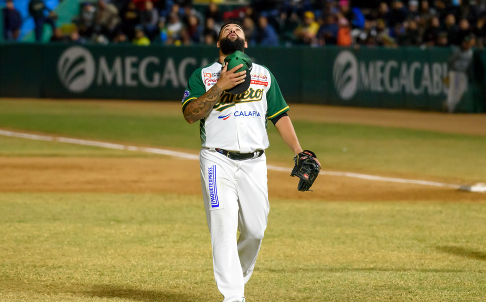 Yoanys Quiala bajó su efectividad de estos playoffs a 4.15. (Foto: @verdesxsiempre)