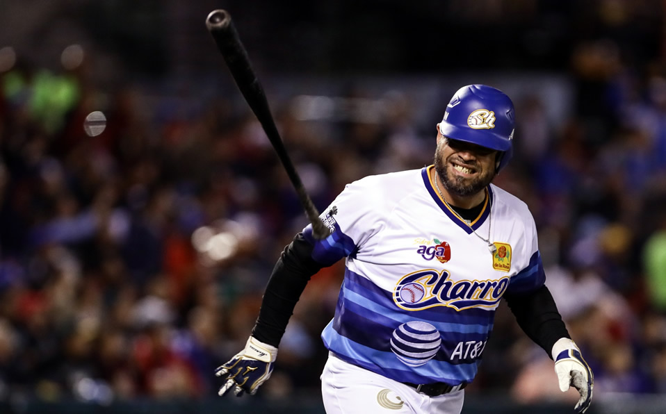 El grand slam de "Chato" Vázquez significó su primer hit en estos playoffs. (Foto: @charrosbeisbol)