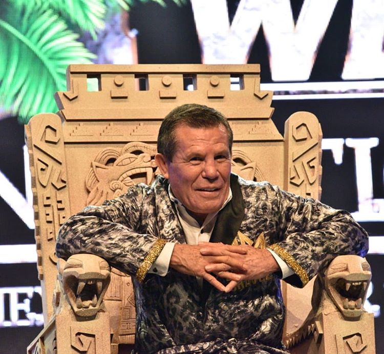 Julio César Chávez le volvió a tirar al Travieso Arce. (Foto: Instagram jcchavez115)