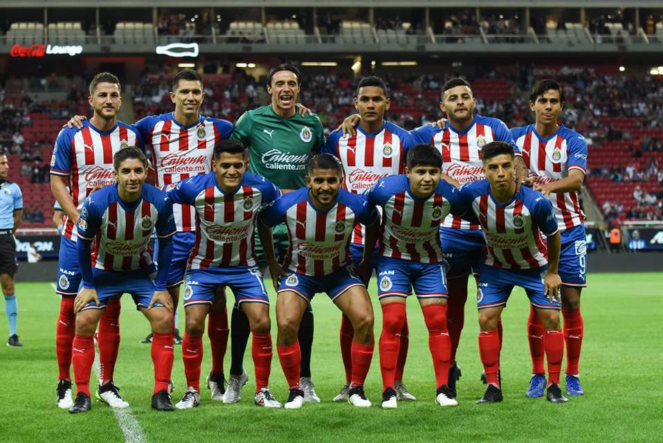 Así fue el primer 11 de Chivas en el CL2020 (FOTO: Imago7)
