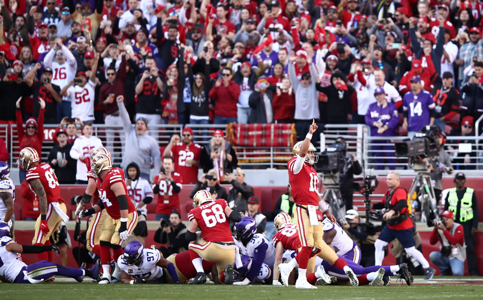 Jimmy Garoppolo guió a los 49ers a la victoria sobre Minnesota. Foto: AFP