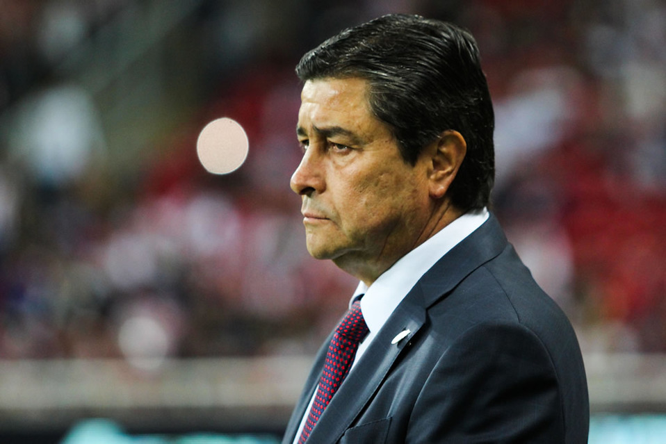 Luis Fernando Tena sigue sumando créditos en Chivas (FOTO: Imago7)