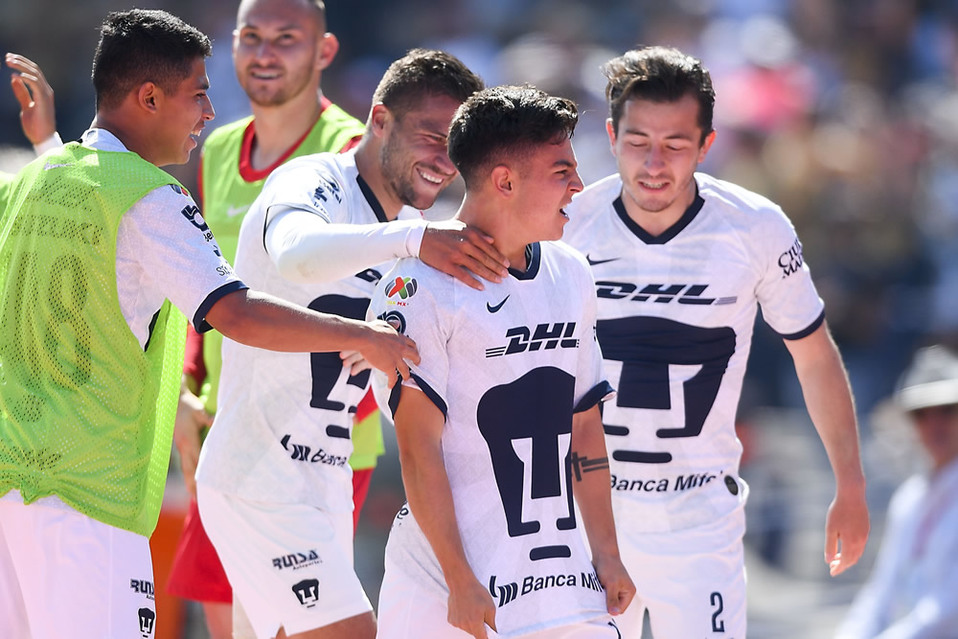 El juvenil de Pumas, incrédulo ante su anotación (FOTO: Imago7)
