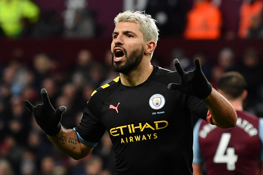 Kun Agüero lució ante Aston Villa. (Foto: AFP)