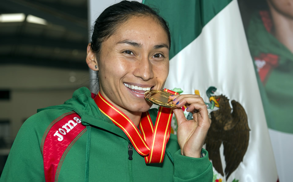 Lupita González argumentó que unos tacos fueron los causantes de su doping. La marchista mexicana que ganó Plata en Río 2016 fue suspendida 4 años. (I