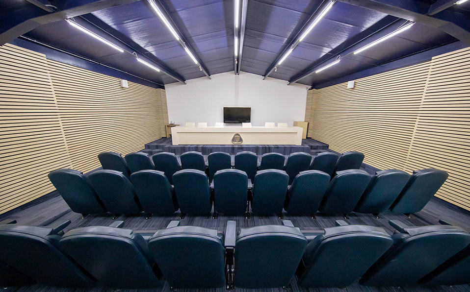La sala de conferencias en donde el entrenador Miguel González “Míchel” suele comparecer ante los medios.