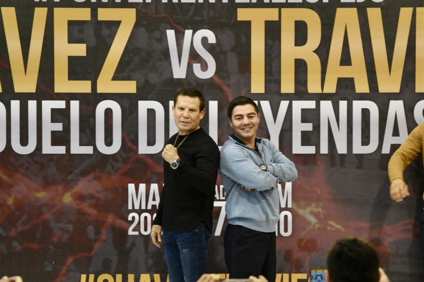 Arce y Chávez se divirtieron en la presentación. (Foto: @ClaudiaPavlovic)