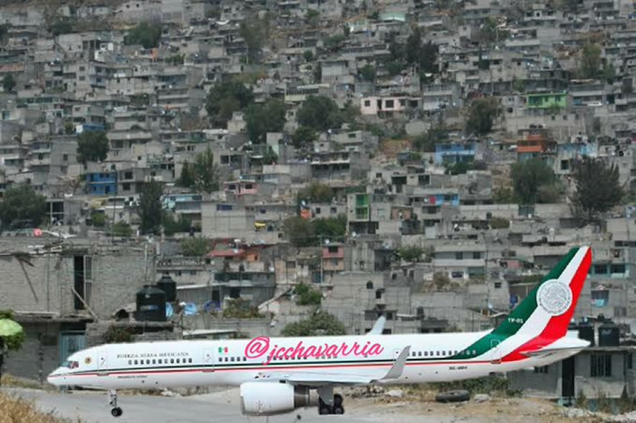 La gente no tardó en ironizar con la intención de AMLO de rifar el avión presidencial.