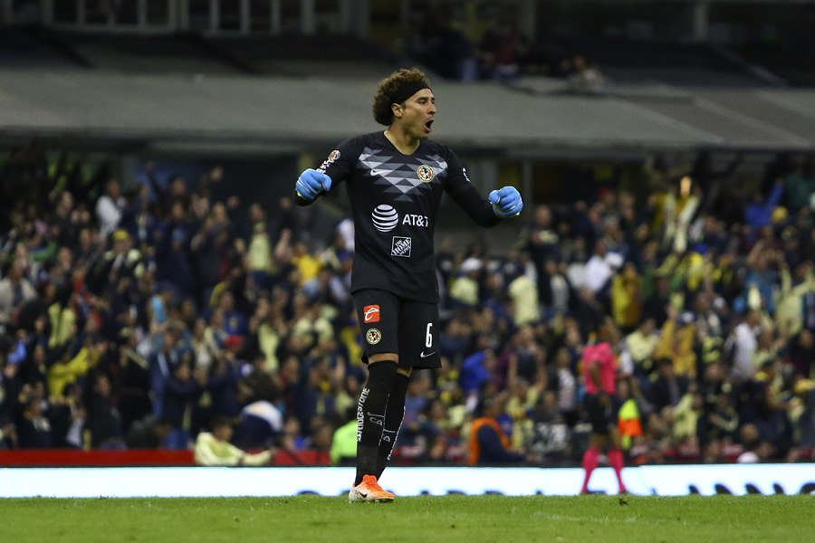 Así celebró Ochoa la anotación de Martín. (Foto: Imago7)