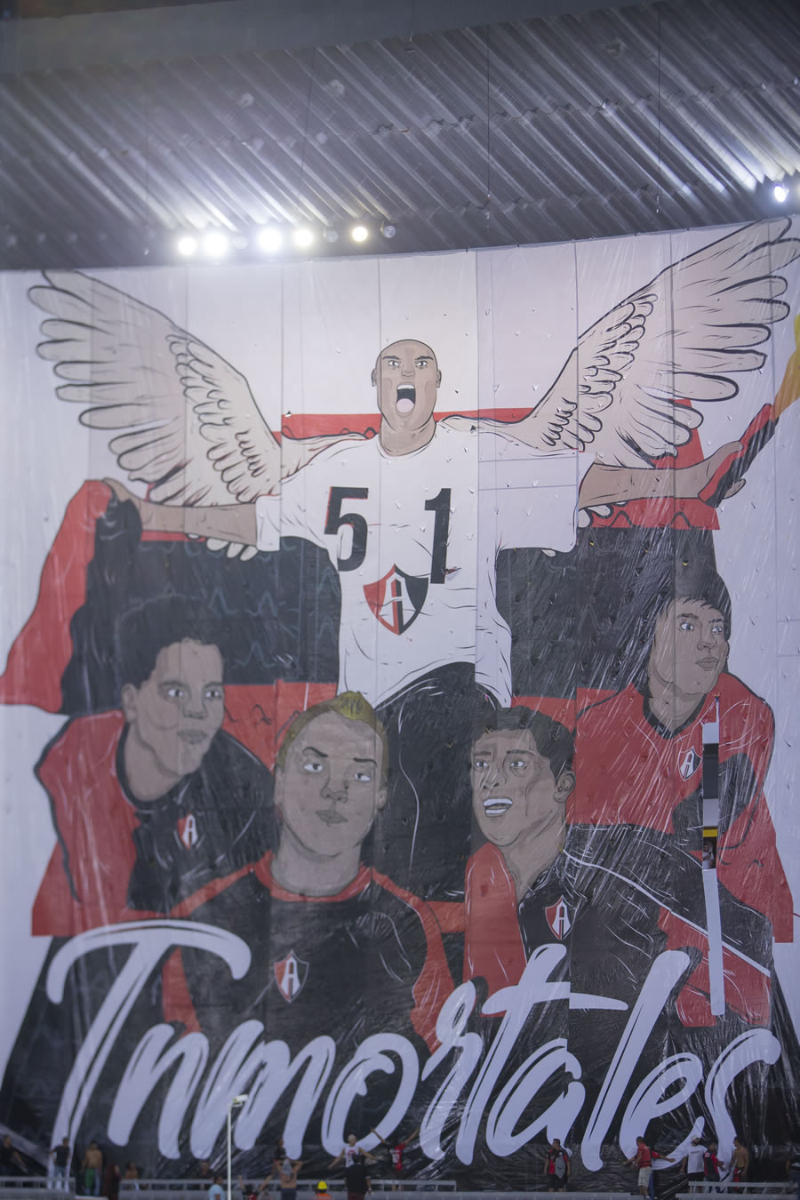 En el Clausura 2018, la afición rojinegra exhibió un tifo en un duelo de Liga entre Atlas y Santos. FOTO: Mexsport.
