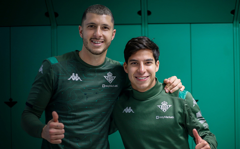 Guido Rodríguez, convocado por el Betis de Guardado y Diego Lainez (Twitter @RealBetis)