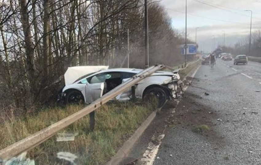 Sergio Romero sufrió aparatoso accidente en su Lamborghini hace unos días.