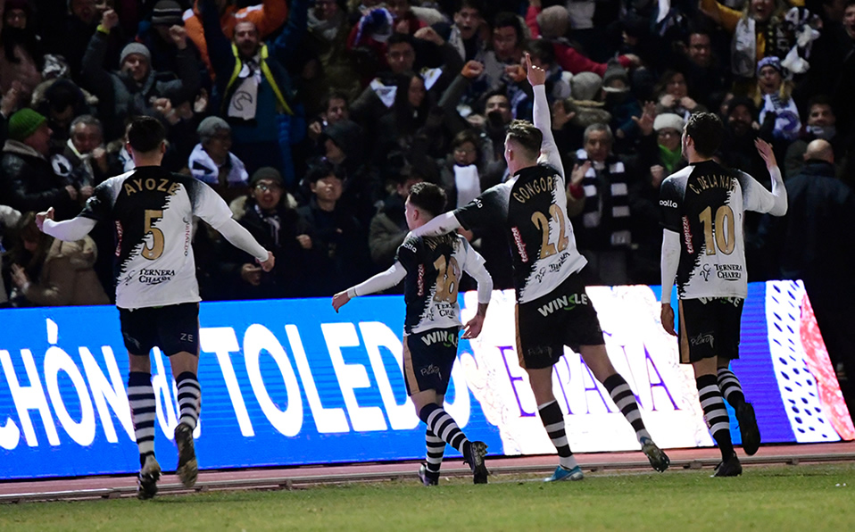 Álvaro Romero hace el gol de su vida ante el Real Madrid en Copa (AFP)
