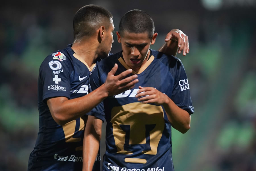 Rivas salió llorando del encuentro tras la injusta expulsión. (Foto: Imago 7)