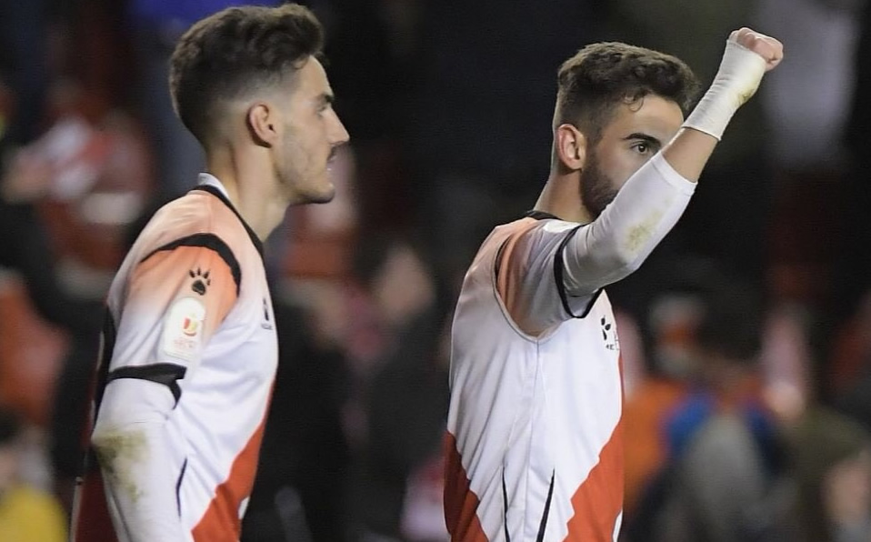 El Betis de Rubi quedó eliminado por un club de menor categoría. (Rayovallecano)