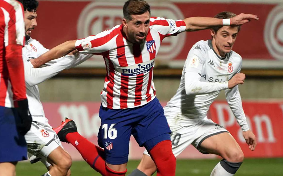 Héctor Herrera solamente jugó 45 minutos en la eliminación del Atlético. (AFP)