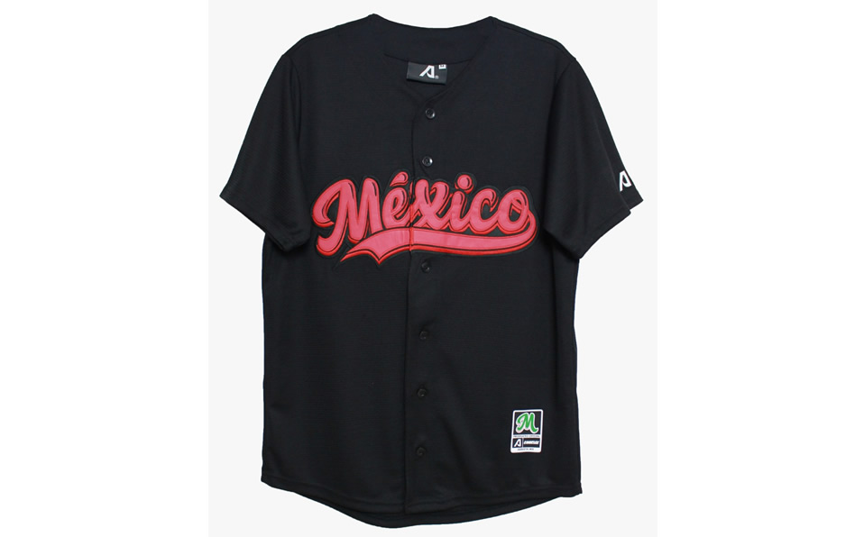 El jersey negro podrá ser utilizado en los juegos en los que México salga como visitante. (Foto: @LMPbeisbol)