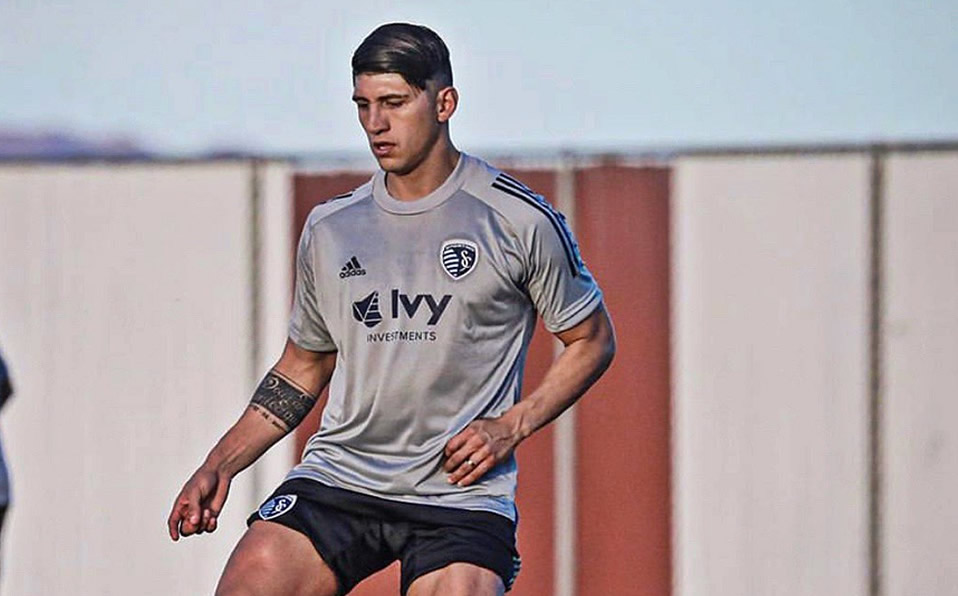 El goleador de la Liga MX costó 10 MDD. (@SportingKC)