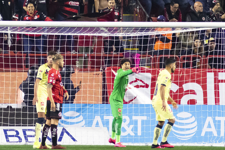 Guillermo Ochoa tiene el arco en cero en el Caliente. (Foto: Imago7)