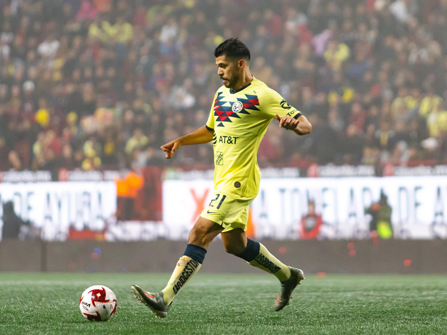 Henry Martín creó una gran opción que desperdició Gio. (Fotos: Imago7 y Mexsport)