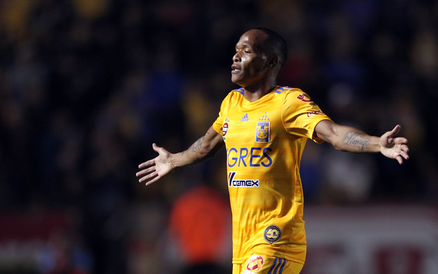Luis Quiñones responde cada que le dan juego. (Foto: Imago7)