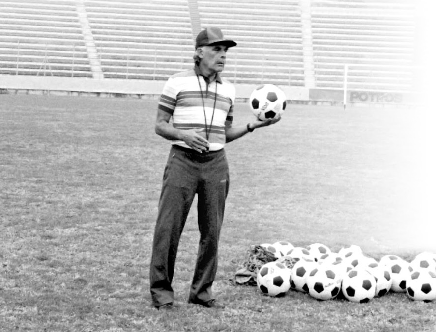 Nacho Trelles. El histórico entrenador tenía todos los atributos para triunfar en una liga fuera del país.
