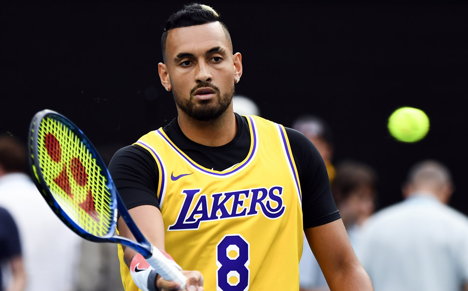 Nick Kyrgios usó la mítica camsieta de Kobe. (Foto: AFP)