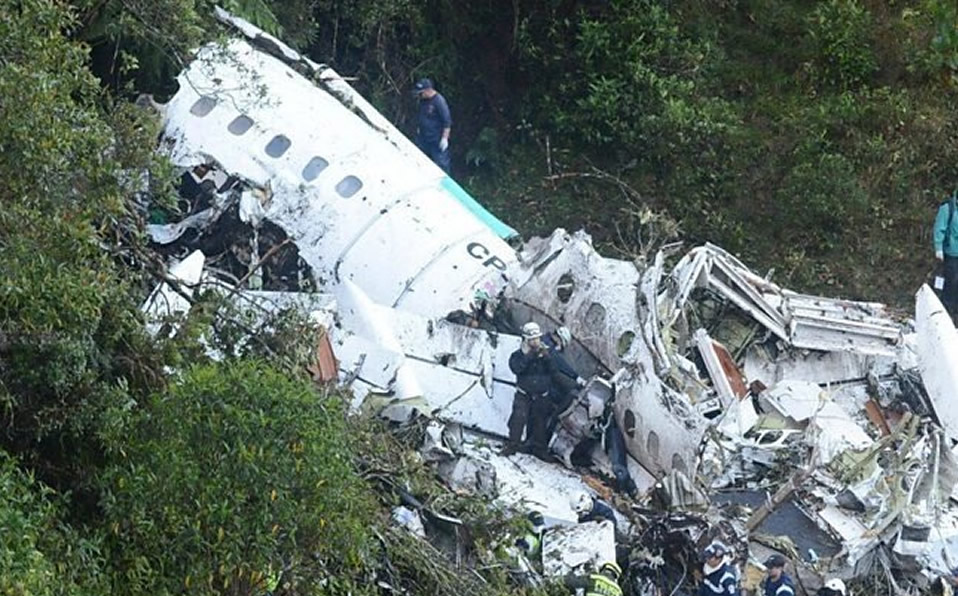 2016. Chapocoense sufrió un accidente de camino a la final de la Sudamericana, 71 fallecidos. (AFP)