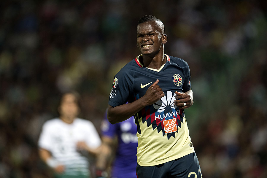 Darwin Quintero: el delantero colombiano fue abucheado por la afición de las Águilas en cada una de sus presentaciones en el Azteca. (Foto: Mexsport)