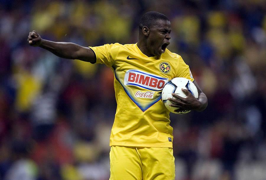 Narciso Mina: el delantero ecuatoriano es recordado por las fallas que tuvo en la Final del Apertura 2013 contra León. (Foto: Mexsport)