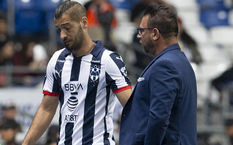 Mohamed de inmediato mandó llamar a un canterano para sustituir a Nico. (Foto: Mexsport)