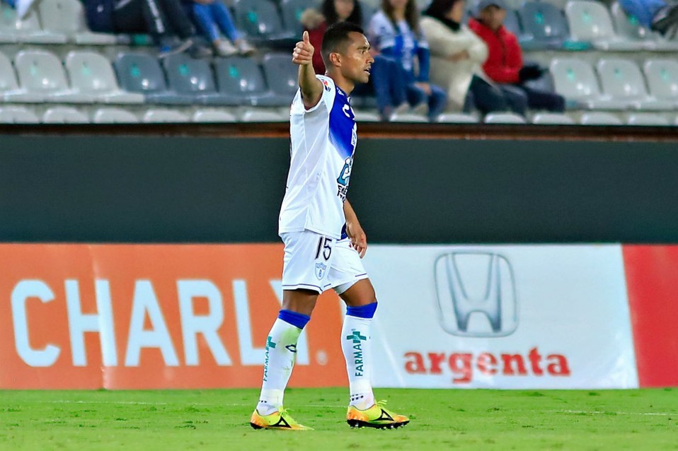 Edwin Hernández | Tanto en Chivas como Pachuca no logró hacerse un lugar en el plantel; ahora tendrá que mirar a otra liga o esperar al AP20.