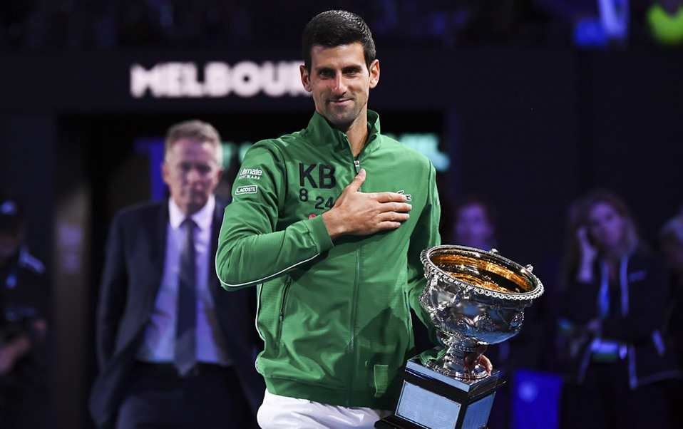 Nole refrendó que el primer Grand Slam del año es completamente suyo y este domingo venció a Dominic Thiem (FOTO: AFP)