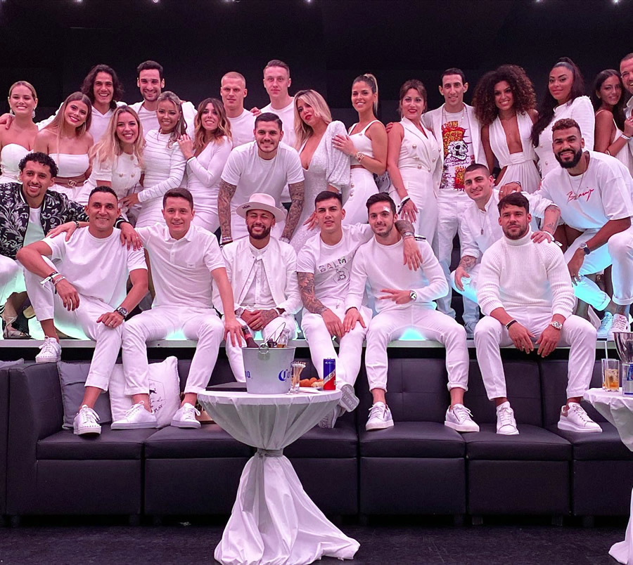 La mayoría de las celebridades que asistieron al festejo. (Foto: @ccami_galante)