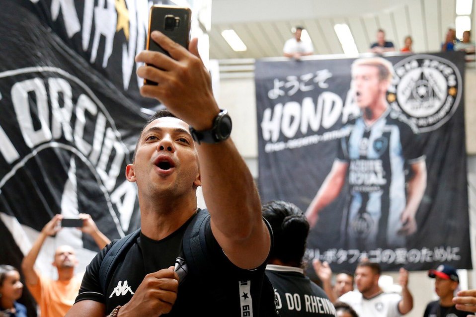 El fichaje de Keisuke Honda ha causado mucha expectativa (Twitter @Botafogo)