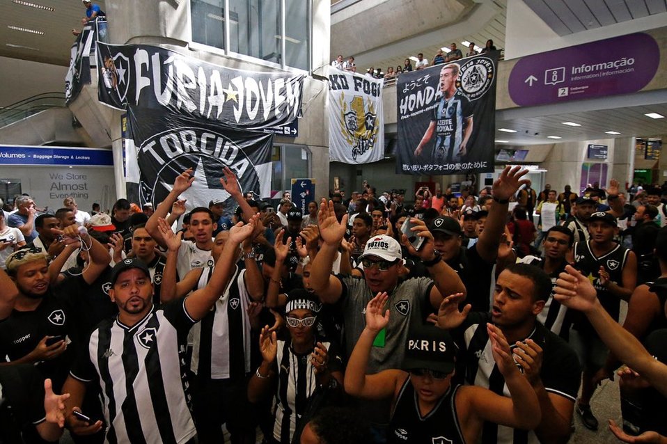 El fichaje de Keisuke Honda ha causado mucha expectativa (Twitter @Botafogo)