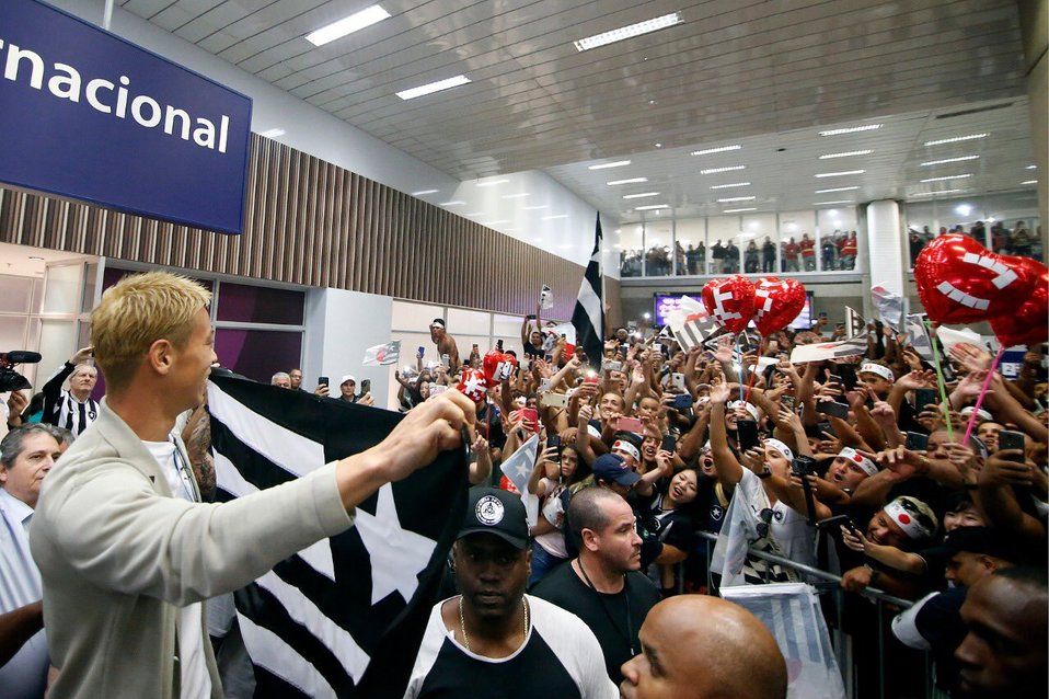 El fichaje de Keisuke Honda ha causado mucha expectativa (Twitter @Botafogo)