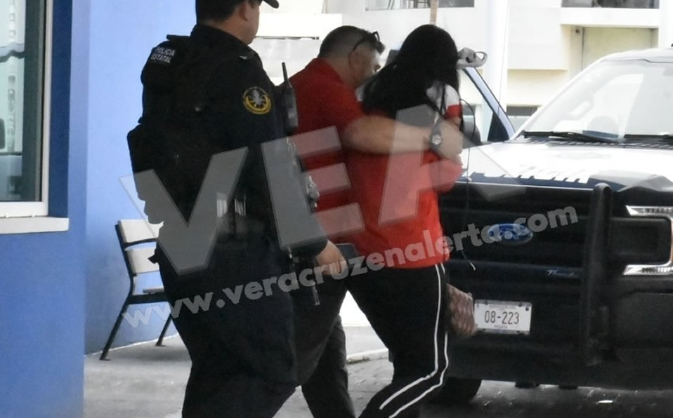 Durante el rescate de la atleta en Boca del Río, Veracruz. (Veracruzenalerta)