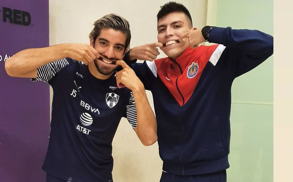 El fan se mostró muy feliz por cumplir el sueño de conocer a Pizarro. (alberto.ruiz.estrada10)