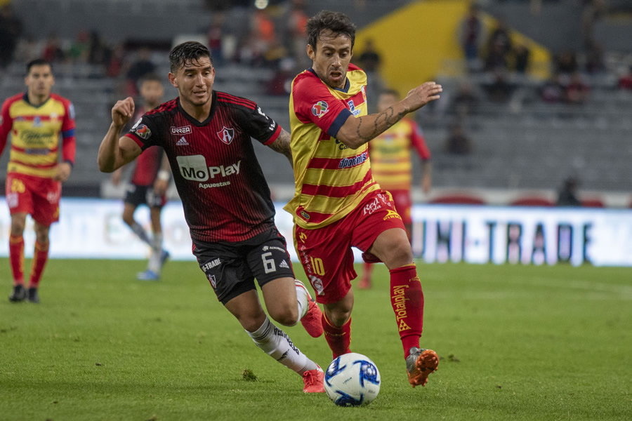 Jorge Valdivia comandó el triunfo de Morelia ante Atlas. (Foto: Mexsport)