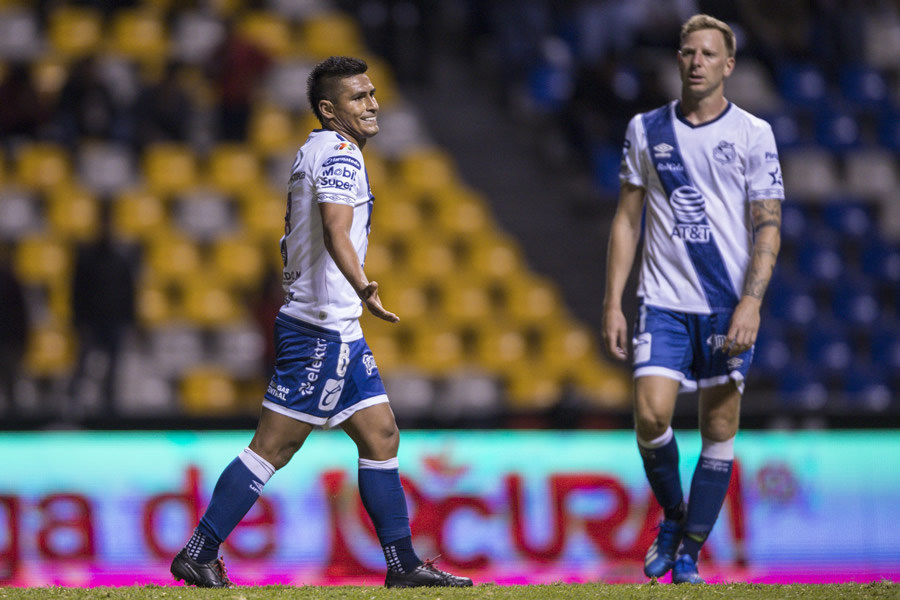 Osvaldo Martínez falló un penal que le pudo dar el triunfo al Puebla. (Foto: Mexsport)