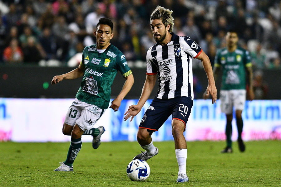 Pizarro sumó minutos ante León mientras espera a la MLS. (Foto: Mexsport)