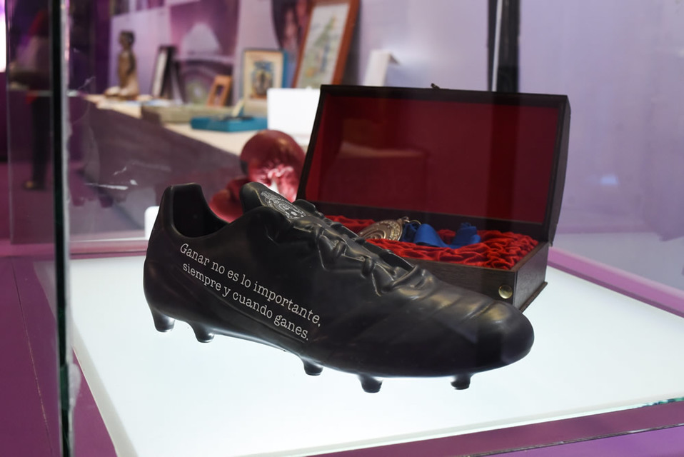 Un taco con frase de motivación que Vergara usaba para Chivas y Omnilife (FOTO: Imago7)