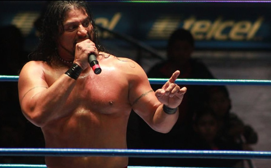 Terrible: Se unió a los Ingobernables tras ganar un torneo de parejas increíbles junto a Rush. (MT)