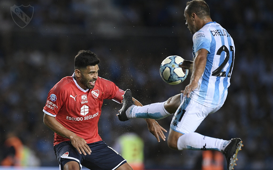 Silvio Romero, de una remontada a Cruz Azul, a caer contra 9 de Racing (Twitter @Independiente)