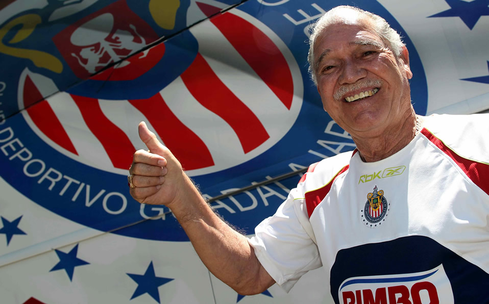 Don Chava Reyes, la leyenda máxima del Campeonísimo Guadalajara. Su estancia fue de 1953 a 1967.