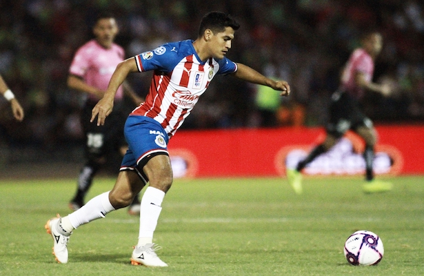 Jesús Sánchez. Chivas. 09 años 07 meses 14 días