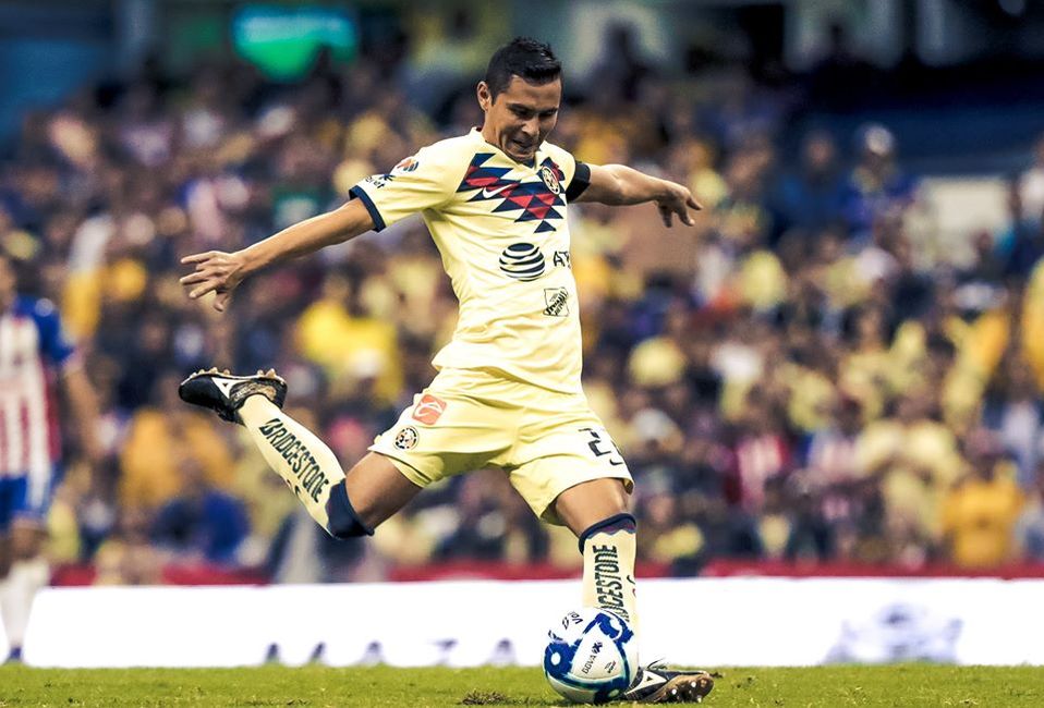 Paul Aguilar. América. 08 años 07 meses 14 días